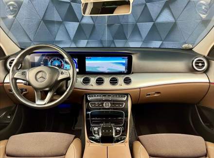 Mercedes-Benz - E-class