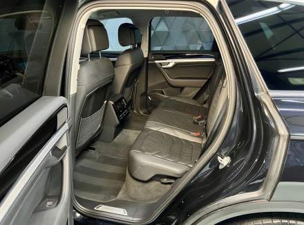 Volkswagen - Touareg