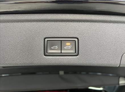 Volkswagen - Touareg