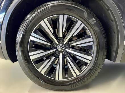 Volkswagen - Touareg