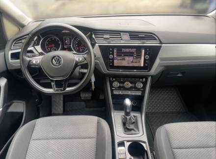Volkswagen - Touran