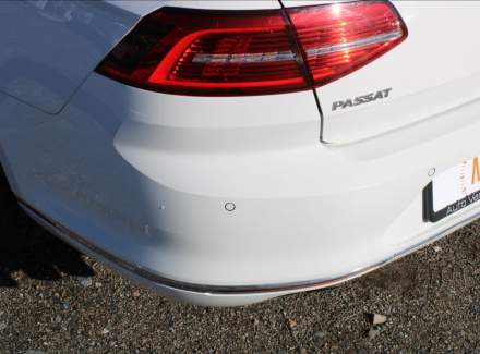 Volkswagen - Passat