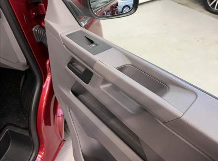 Volkswagen - Caravelle