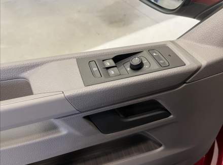 Volkswagen - Caravelle