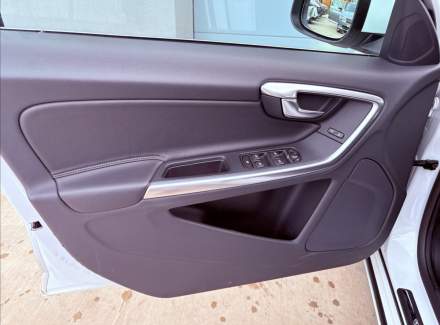 Volvo - V60