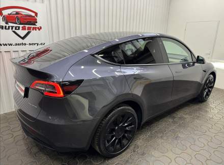 Tesla - Model Y