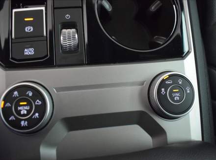 Volkswagen - Touareg