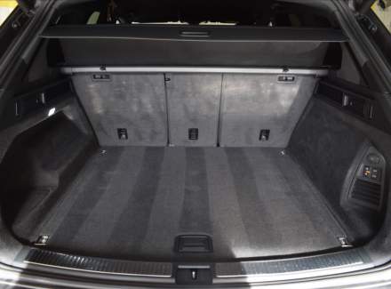 Volkswagen - Touareg