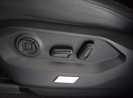 Volkswagen - Touareg