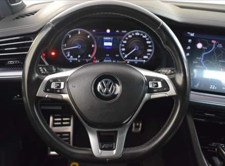 Volkswagen - Touareg