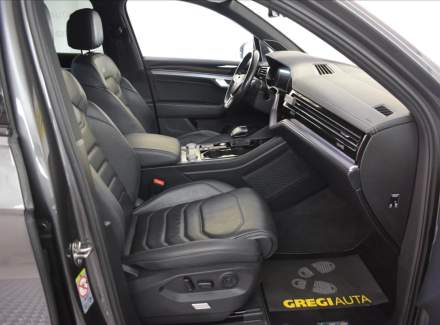 Volkswagen - Touareg