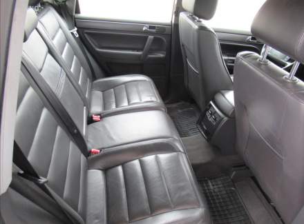 Volkswagen - Touareg