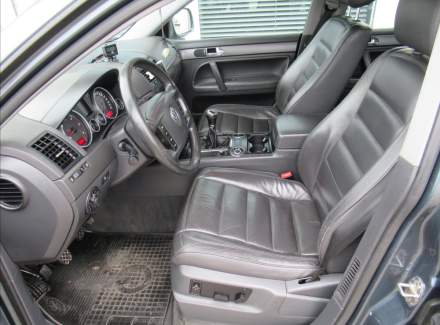 Volkswagen - Touareg