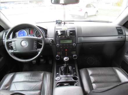 Volkswagen - Touareg