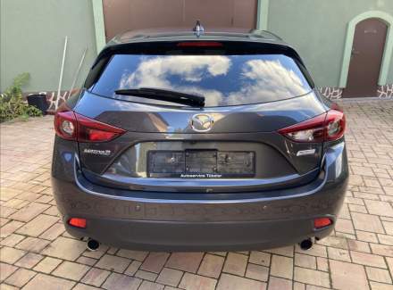 Mazda - 3