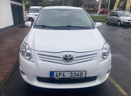 Toyota - Auris