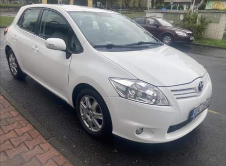 Toyota - Auris