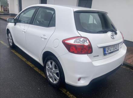 Toyota - Auris