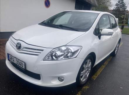 Toyota - Auris