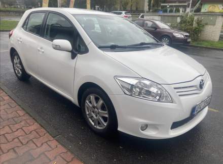 Toyota - Auris