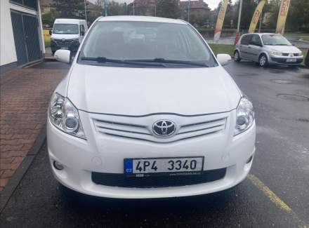 Toyota - Auris