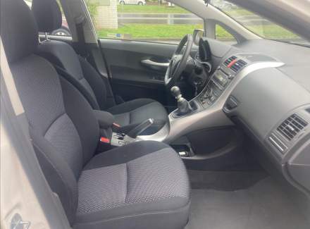 Toyota - Auris