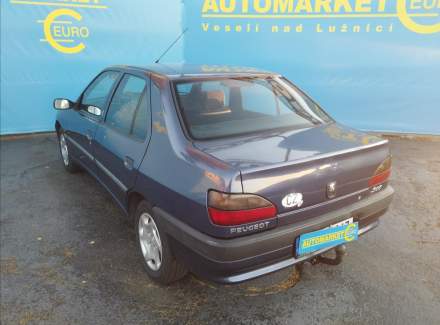 Peugeot - 306