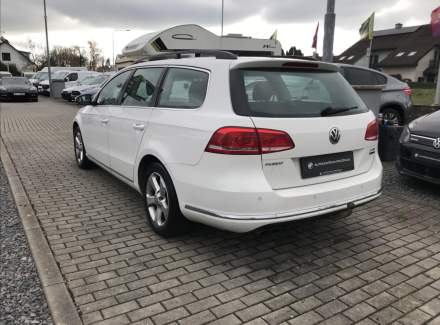 Volkswagen - Passat