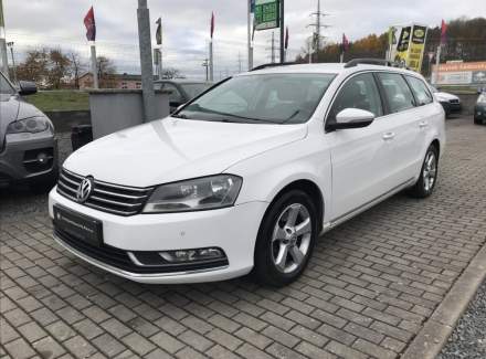 Volkswagen - Passat