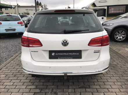 Volkswagen - Passat