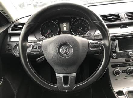 Volkswagen - Passat