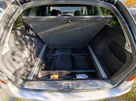 Mercedes-Benz - E-class