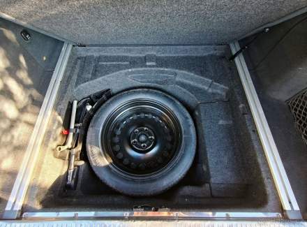 Mercedes-Benz - E-class