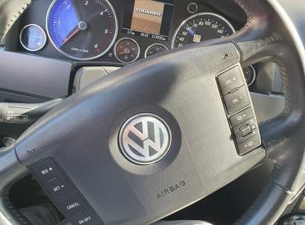 Volkswagen - Touareg