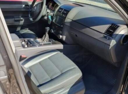 Volkswagen - Touareg