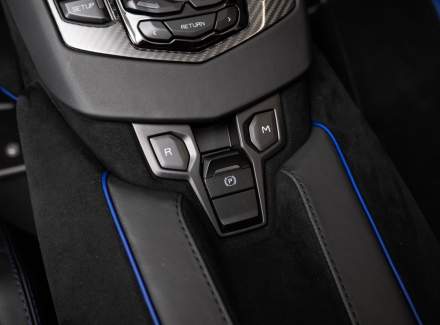 Lamborghini - Aventador