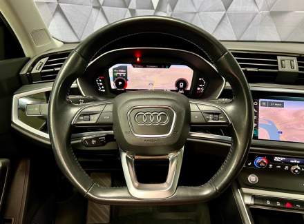 Audi - Q3