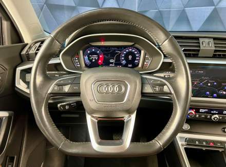 Audi - Q3