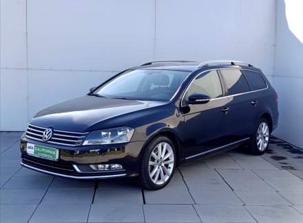Volkswagen - Passat