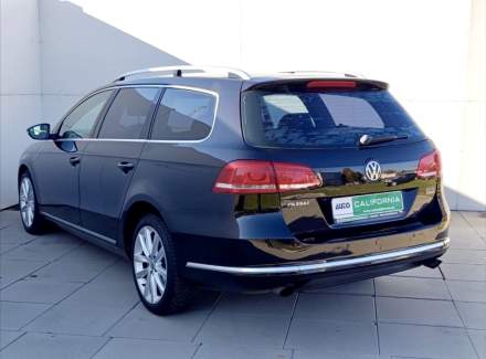 Volkswagen - Passat