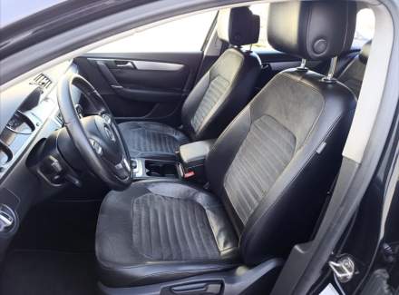 Volkswagen - Passat
