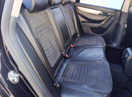 Volkswagen - Passat