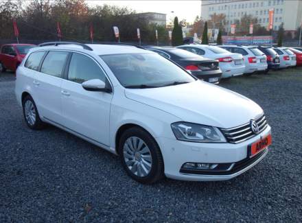 Volkswagen - Passat