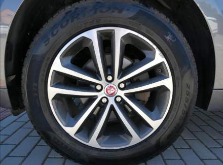 Jaguar - F-Pace