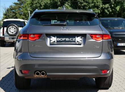 Jaguar - F-Pace