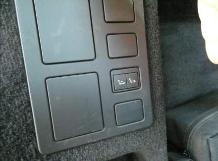 Land Rover - Discovery