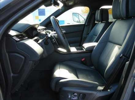 Land Rover - Range Rover Velar