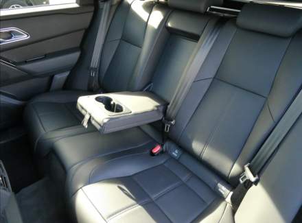 Land Rover - Range Rover Velar