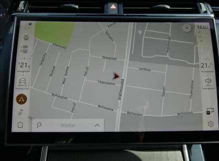 Land Rover - Range Rover Velar