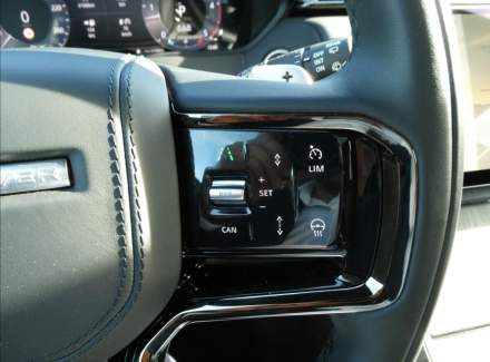 Land Rover - Range Rover Velar